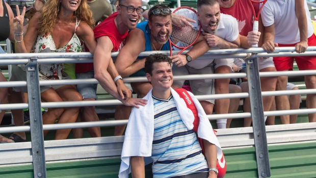Milos Raonic with Canadian tennis fans