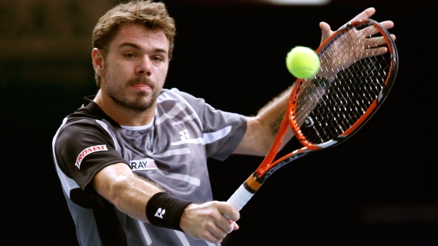 Stan Wawrinka ends 3-match losing streak, reaches 3rd round at Paris Masters Article Image 0