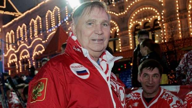 Soviet hockey coach Viktor Tikhonov, whose teams won 3 Olympic gold medals, dies at 84 Article Image 0