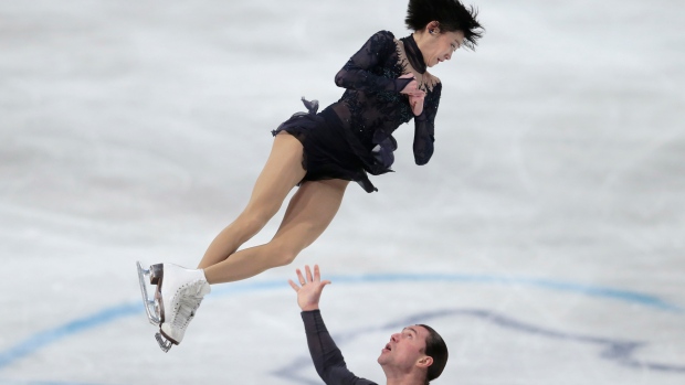 Yuko Kavaguti and Alexander Smirnov