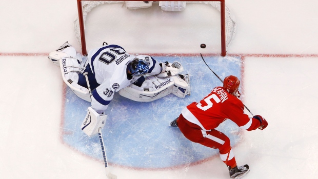 Sheahan scores on Bishop, The Canadian Press Sheahan scores on Bishop