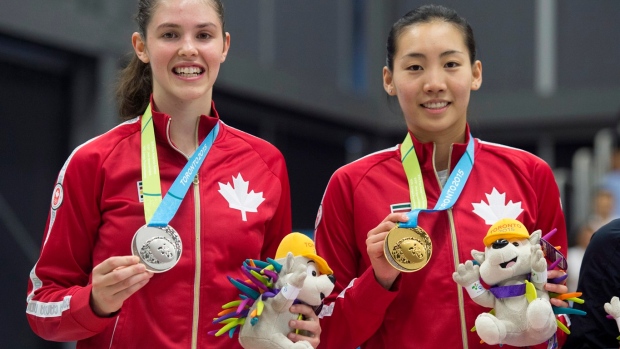 Michelle Li defeats fellow Canadian Rachel Honderich in Pan Am badminton final Article Image 0
