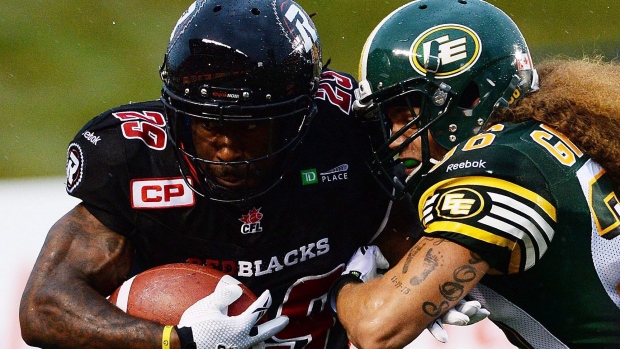 Redblacks Chevon Walker Eskimos Aaron Grymes, CP Redblacks Chevon Walker Eskimos Aaron Grymes