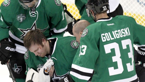 Kari Lehtonen concussed