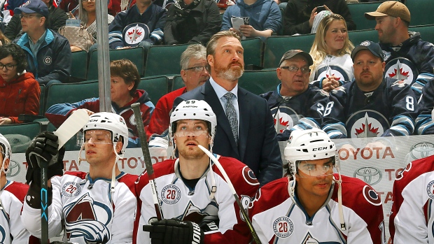 Patrick Roy and the Avalanche bench