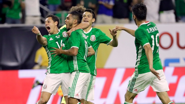 Jesus Manuel Corona, Mexico players celebrate