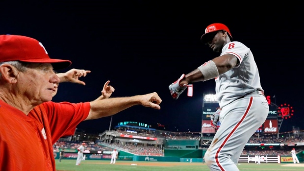 Asher strong in return, Phillies beat Nationals 4-1 Article Image 0