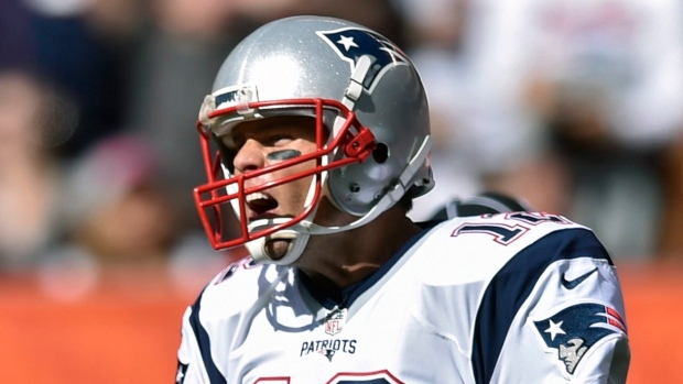 Brady dominates in return, Patriots rout Browns