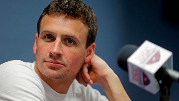 Ryan Lochte, fiancee announce pregnancy with underwater pics Article Image 0