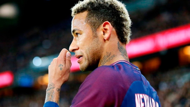 PSG striker Neymar out for Saturday's Montpellier game with foot injury Article Image 0