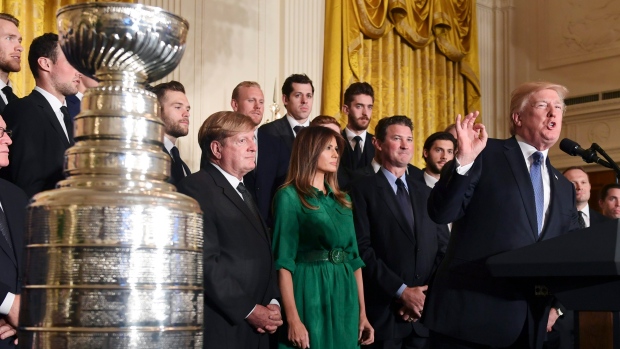 Donald Trump welcomes Pittsburgh Penguins