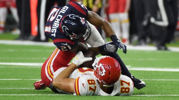 Marcus Gilchrist Travis Kelce, The Canadian Press Marcus Gilchrist Travis Kelce
