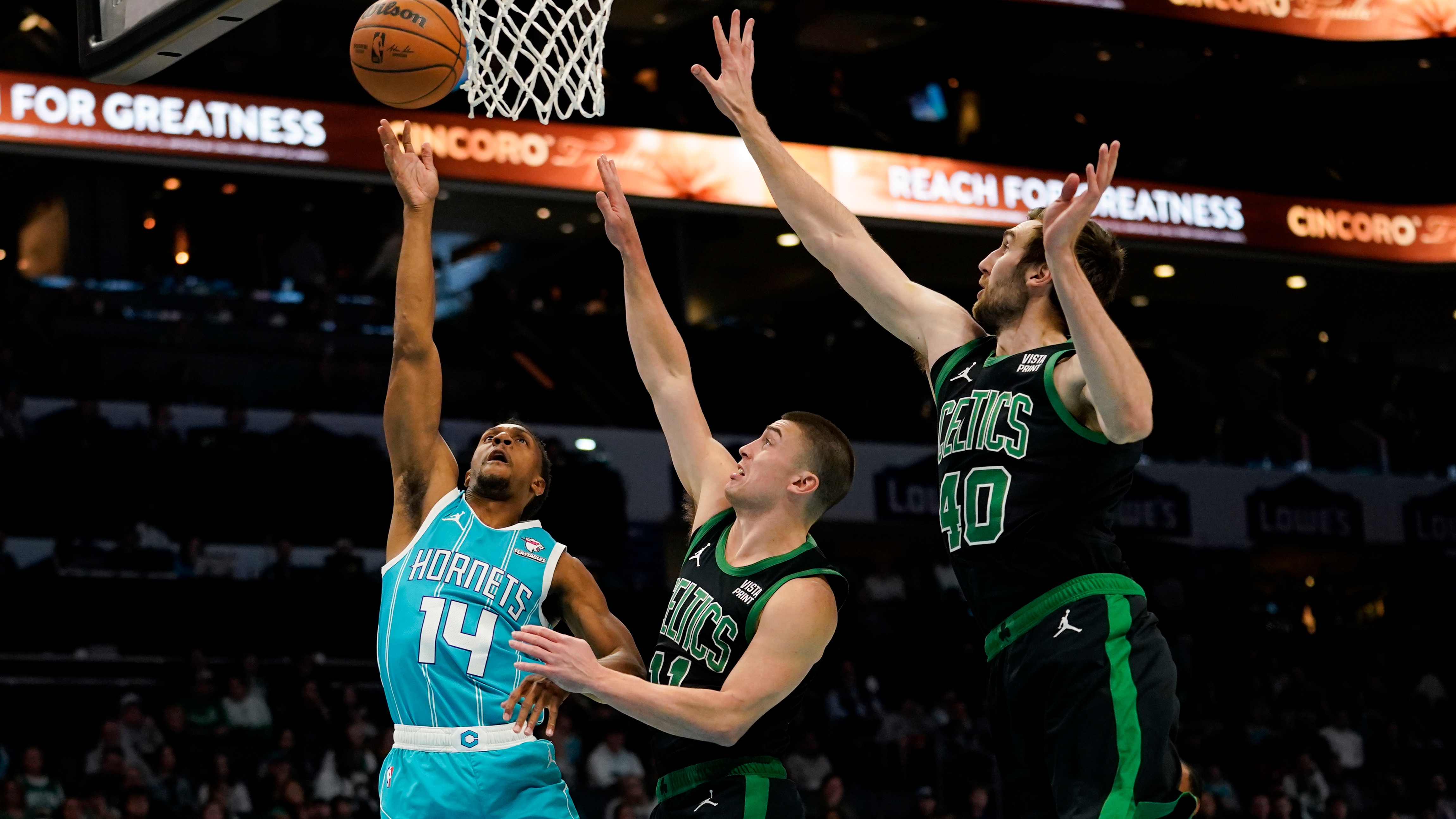 Gordon Hayward, ex-Boston Celtic finally healthy with Charlotte