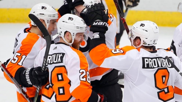 couturier scores late flyers edge penguins to force game 6 flyers panthers score