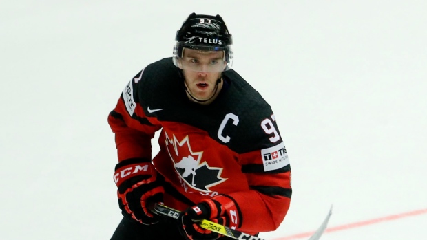 Hockey fans react to the 2022 Team Canada jerseys - Article - Bardown