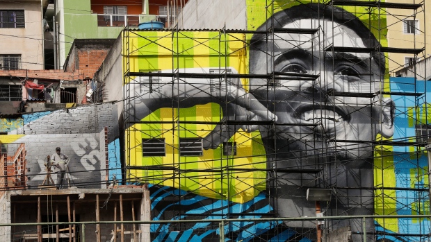 Brazilian Favela Paints Tribute To Local Hero Gabriel Jesus Tsn Ca
