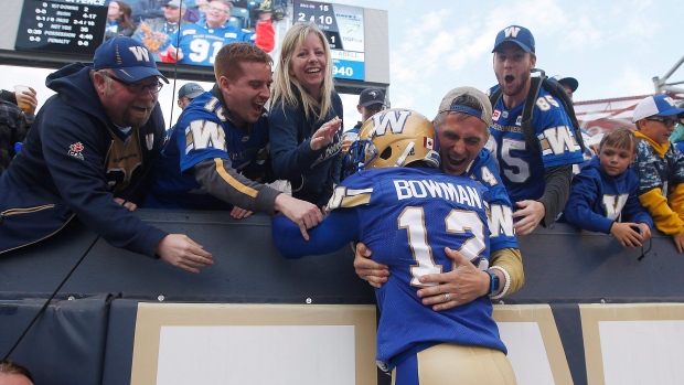 Adarius Bowman celebrates