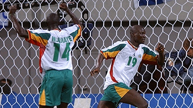 Papa Bouba Diop, KIM JAE-HWAN/AFP/Getty Images Papa Bouba Diop