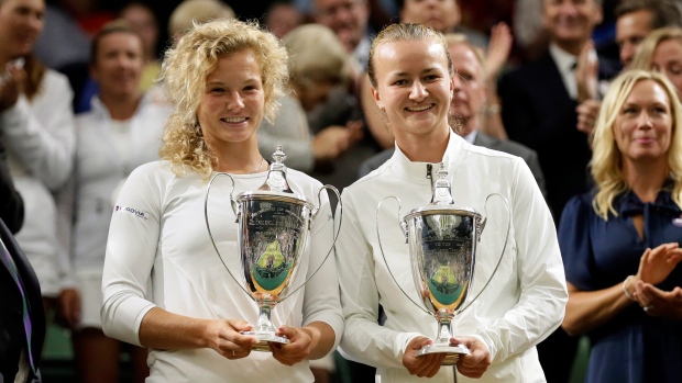 Katerina Siniakova and Barbora KrejcÃkova, The Canadian Press Katerina Siniakova and Barbora KrejcÃkova