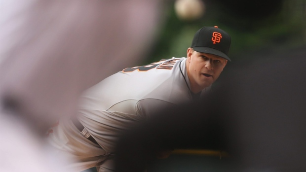 Giants RHP Matt Cain leaves game after 3rd inning with strained right hamstring Article Image 0