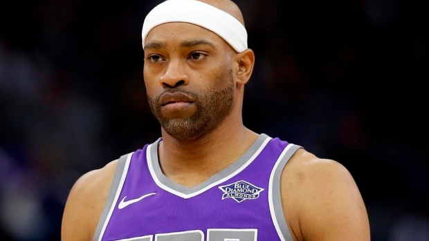 AP source: Hawks agree to deal with veteran Vince Carter Article Image 0