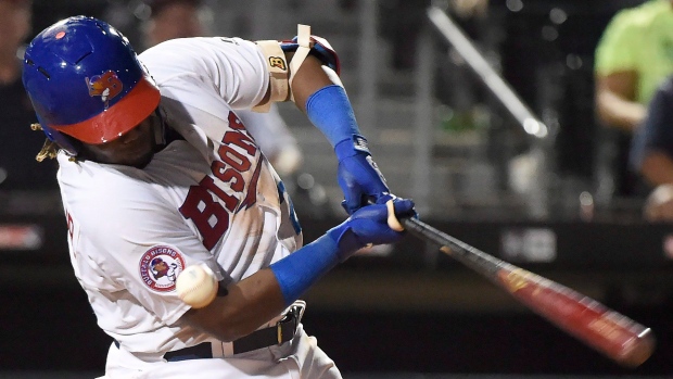 Guerrero Jr. hits homer in 4th straight game 