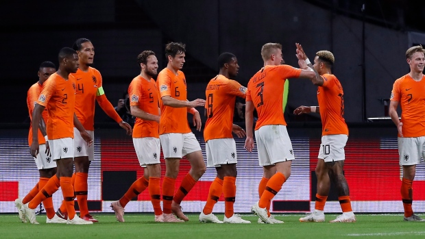 Memphis, Netherlands celebrate