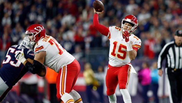 Chiefs QB Patrick Mahomes has set franchise record with five straight 300-yard passing games