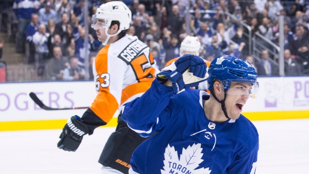 BarDown on X: Justin Bieber sported a new Toronto Maple Leafs