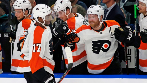 Wayne Simmonds Claude Giroux, The Canadian Press Wayne Simmonds Claude Giroux