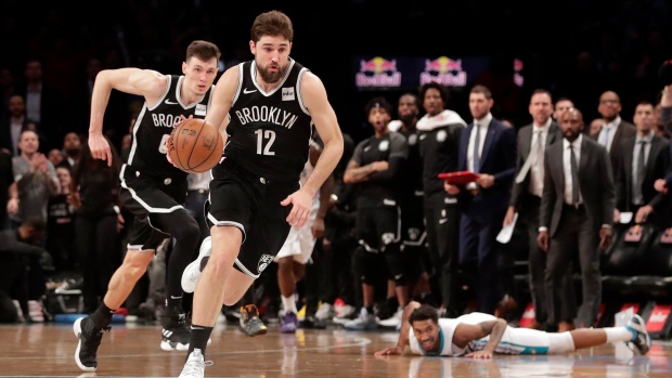 Joe Harris (12) Malik Monk, The Canadian Press Joe Harris (12) Malik Monk