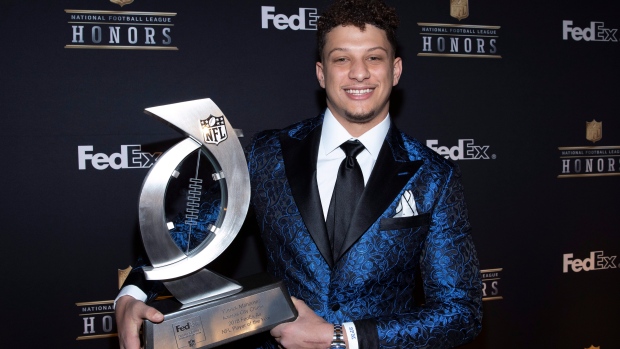 Patrick Mahomes Accepts the 2018 Offensive Player of the Year Award