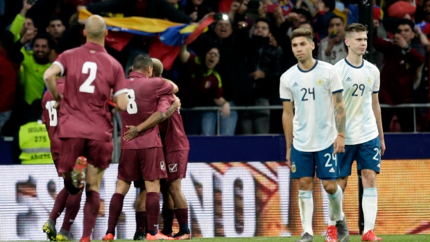 Venezuela celebrates in game versus Argentina 