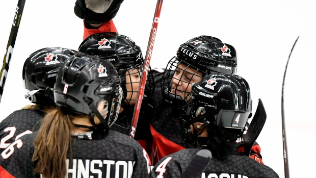 Natalie Spooner, Rebecca Johnston, Sarah Nurse, Renata Fast and Brigitte Lacquette