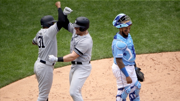 New York Yankees Celebrate Home Run