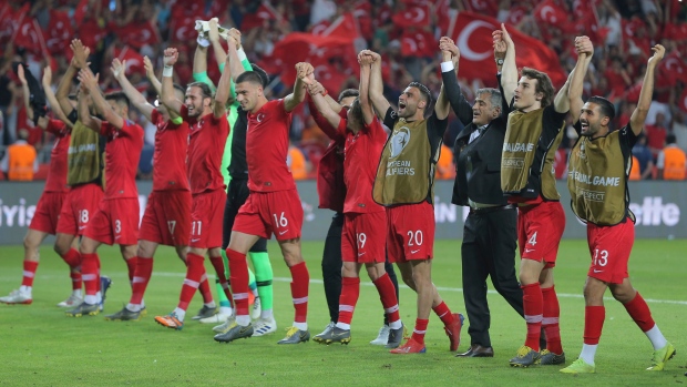 Turkey Celebrates, The Canadian Press Turkey Celebrates