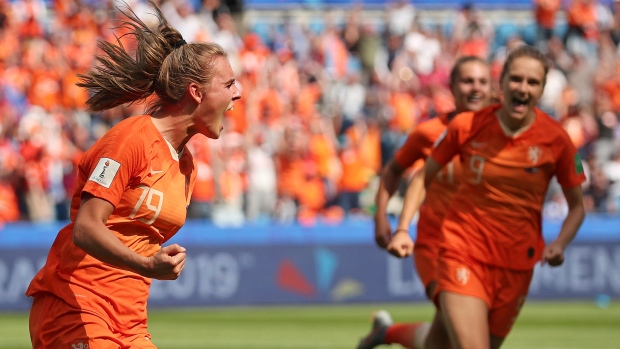 Jill Roord, Netherlands celebrate, The Canadian Press Jill Roord, Netherlands celebrate