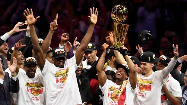 Raptors christmas best sale day shirt