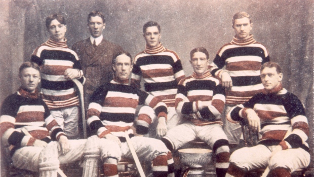 Ottawa Silver Seven, 1905 (Frank McGee stands far right), B Bennett/Bruce Bennett/Getty Images Ottawa Silver Seven, 1905 (Frank McGee stands far right)