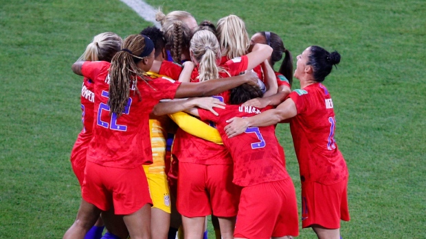 US Women's Soccer Team Celebrates, The Canadian Press US Women's Soccer Team Celebrates