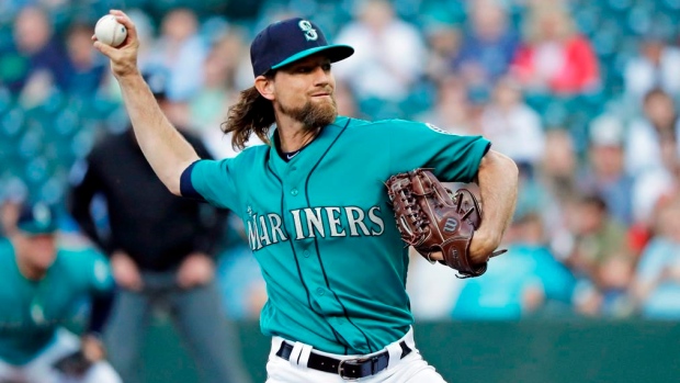 Mariners' Leake perfect through 6 innings vs Angels Article Image 0, The Canadian Press Mariners' Leake perfect through 6 innings vs Angels Article Image 0