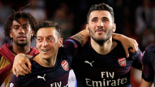 Mesut Ozil Sead Kolasinac
