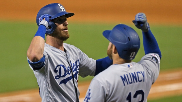 Cody Bellinger Max Muncy