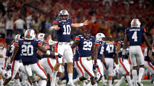 Bo Nix and Auburn Celebrate