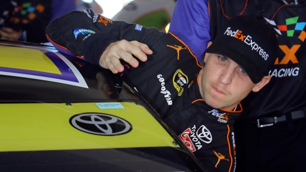 Hamlin meets rapper Lil Wayne, saves a seat for Michael Jordan at NASCAR championship weekend Article Image 0, The Canadian Press Hamlin meets rapper Lil Wayne, saves a seat for Michael Jordan at NASCAR championship weekend Article Image 0