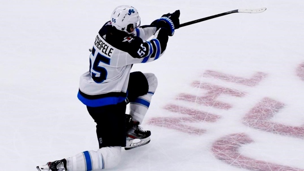 Mark Scheifele scores in OT, Winnipeg Jets beat winless Chicago Blackhawks  - TSN.ca