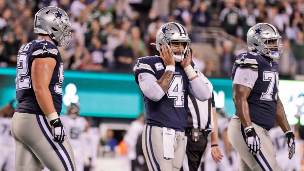 Cowboys quarterback Dak Prescott shows his frustration on Sunday.