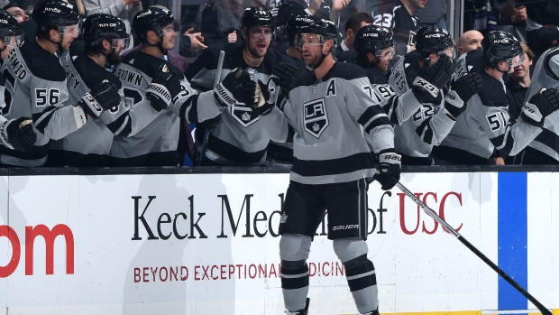 Kings trade Jeff Carter, who helped team win 2 Stanley Cups, to Penguins  for pair of draft picks