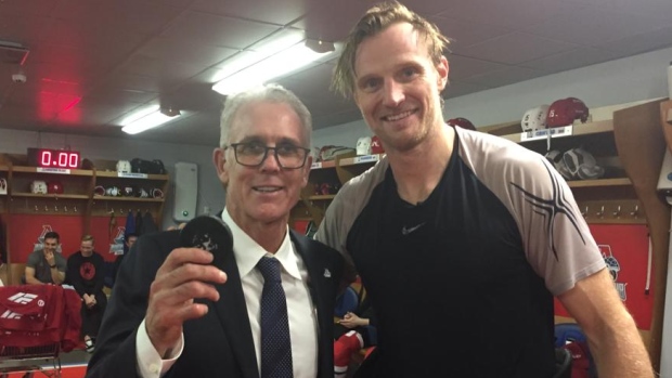 Craig MacTavish and Staffan Kronwall - KHL, Craig MacTavish - KHL Craig MacTavish and Staffan Kronwall - KHL
