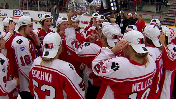 Team Ontario celebrates 